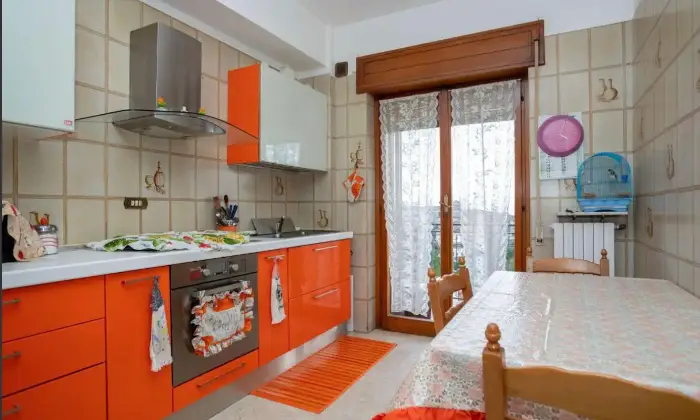 Rexer-Rogliano-Vendesi-appartamento-in-localit-manche-Rogliano-Cucina