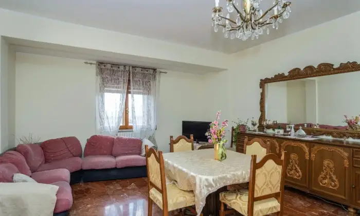 Rexer-Rogliano-Vendesi-appartamento-in-localit-manche-Rogliano-Salone