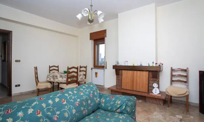 Rexer-Rogliano-Vendesi-appartamento-in-localit-manche-Rogliano-CameraDaLetto