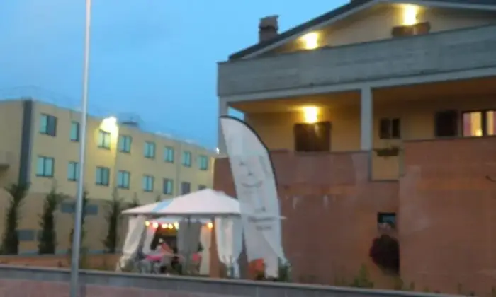 Rexer-Arezzo-Vendesi-villa-a-schiera-in-Via-Platani-a-GioviPugliaCatona-Arezzo-Terrazzo