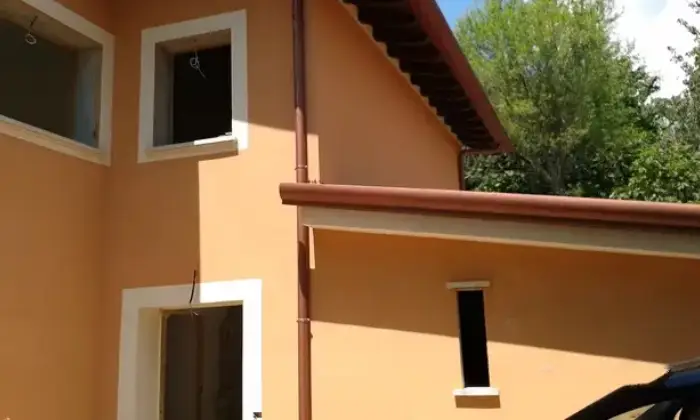 Rexer-Roccagorga-Villa-singola-con-parco-Roccagorga-LT-Garage