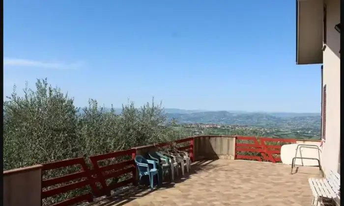 Rexer-Torre-Le-Nocelle-Villa-in-vendita-in-via-Cefalo-Grifi-Torre-le-Nocelle-Terrazzo