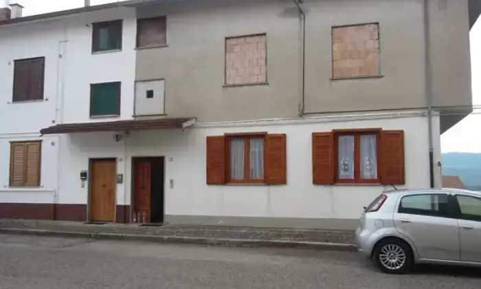 Rexer-Calitri-Vendesi-immobile-residenzile-con-garage-Calitri-AV-Garage
