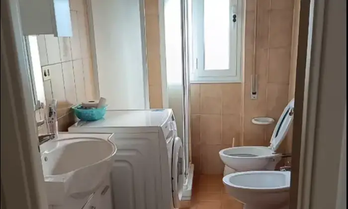 Rexer-Anzio-Appartamento-in-vendita-in-via-Ardeatina-ad-Anzio-Bagno