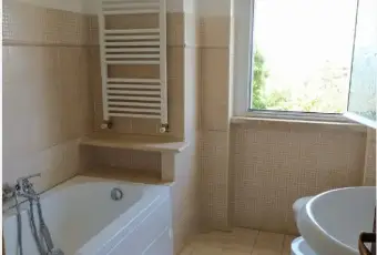 Rexer-Stimigliano-Appartamento-in-vendita-in-via-Guido-Rossa-a-Stimigliano-Bagno