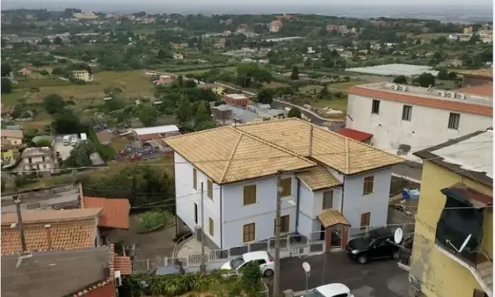 Rexer-Stimigliano-Appartamento-in-vendita-in-via-Guido-Rossa-a-Stimigliano-Terrazzo