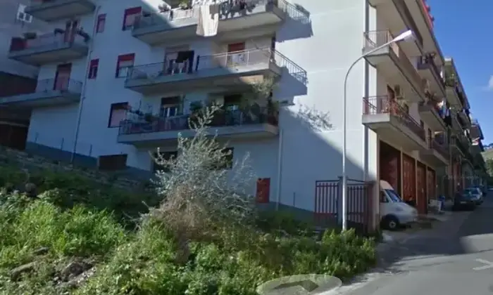 Rexer-Militello-in-Val-di-Catania-Vendesi-appartamento-a-Militello-in-Val-di-Catania-CT-Terrazzo