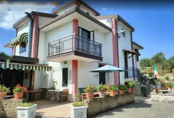 Rexer-Monteleone-di-Puglia-Vendesi-villa-in-Contrada-Cupazzo-a-Monteleone-di-Puglia
