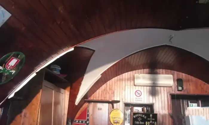 Rexer-Fasano-Locale-in-centro-Via-Mignozzi-doppia-esposizione-ingressi-bagno-Altro