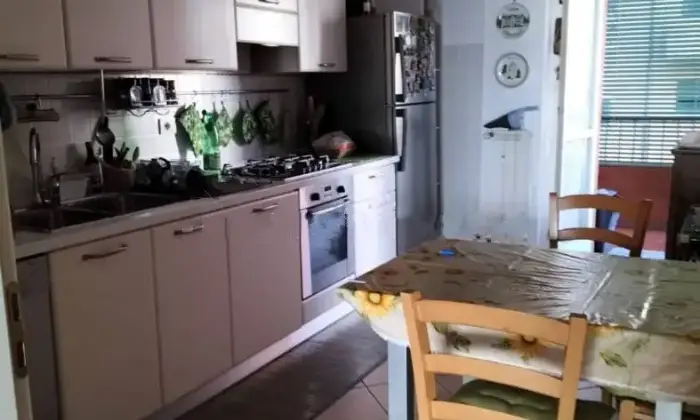 Rexer-Verona-Appartamento-in-vendita-in-via-Antoniotto-Usodimare-a-Verona-Cucina