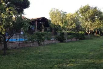 Rexer-Lucera-Vendesi-villa-Strada-Provinciale-LuceraMonte-Cal-a-Lucera-Giardino