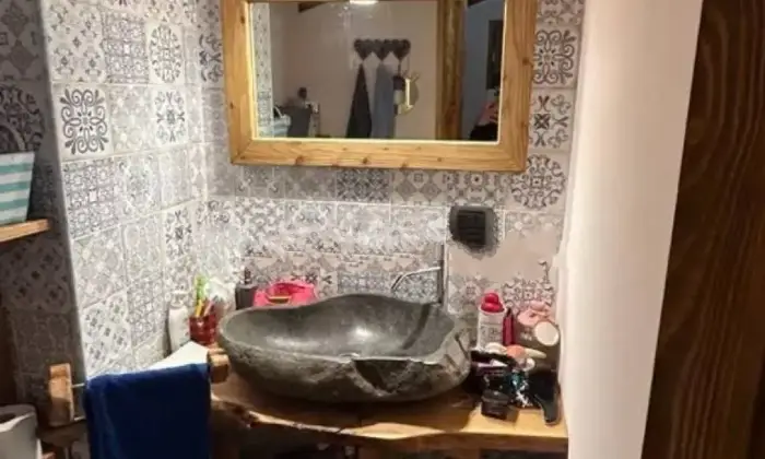Rexer-Lillianes-Vendesi-baita-via-Roma-Lillianes-AO-Bagno