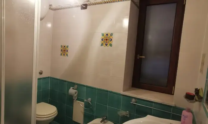 Rexer-Castelvenere-Vendesi-terratetto-unifamiliare-libero-su-tre-lati-Castelvenere-BAGNO
