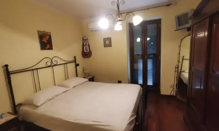 Rexer-Castelvenere-Vendesi-terratetto-unifamiliare-libero-su-tre-lati-Castelvenere-CAMERA-DA-LETTO