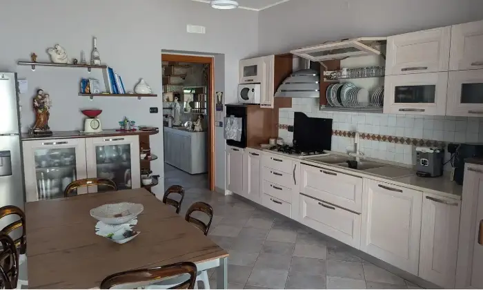 Rexer-Atella-Villa-unifamiliare-in-vendita-in-corso-Papa-Giovanni-XXIII-Atella-Cucina