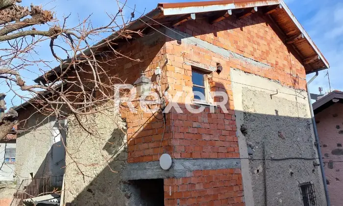 Rexer-Cremia-Vendesi-casa-indipendente-a-Cremia-C-Altro