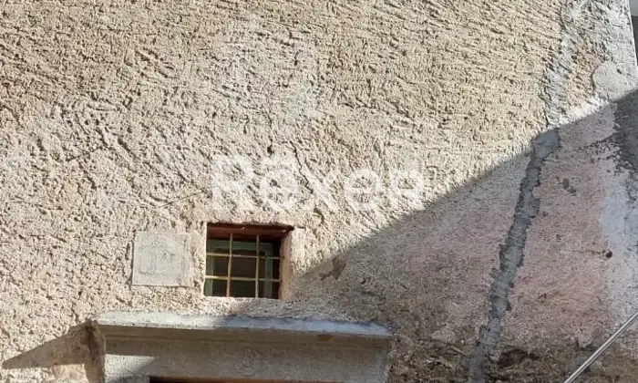 Rexer-Cremia-Vendesi-casa-indipendente-a-Cremia-C-Altro