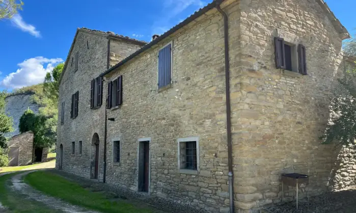 Rexer-Predappio-Una-tenuta-abitazioni-a-Predappio-FACCIATA
