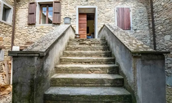 Rexer-Predappio-Una-tenuta-abitazioni-a-Predappio-FACCIATA
