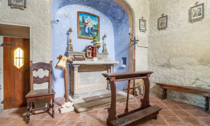 Rexer-Predappio-Una-tenuta-abitazioni-a-Predappio-CHIESA