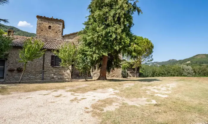 Rexer-Predappio-Una-tenuta-abitazioni-a-Predappio-FACCIATA