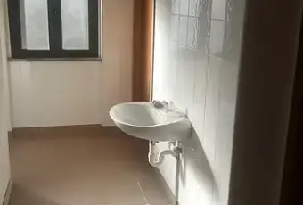 Rexer-Vogogna-Vendesi-locale-commerciale-a-Vogogna-VB-Bagno