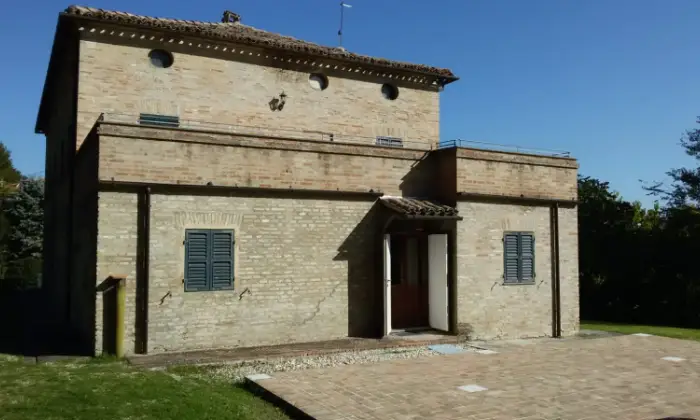 Rexer-Ostra-Vetere-Villa-in-vendita-in-Contrada-Santa-Croce-ad-Ostra-Vetere-Giardino