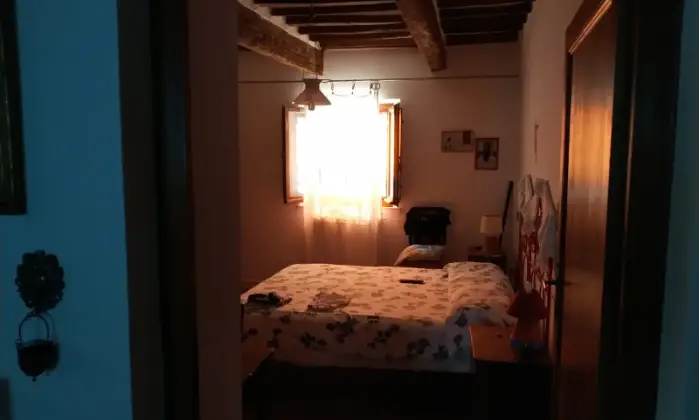 Rexer-Ostra-Vetere-Villa-in-vendita-in-Contrada-Santa-Croce-ad-Ostra-Vetere-CameraDaLetto