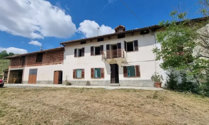 Rexer-Nizza-Monferrato-Cascina-in-vendita-in-Strada-Bricco-a-Nizza-Monferrato-Giardino