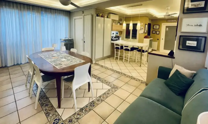 Rexer-San-Giovanni-la-Punta-Comodo-e-signorile-vani-due-elevazioni-a-Trappeto-centro-Altro