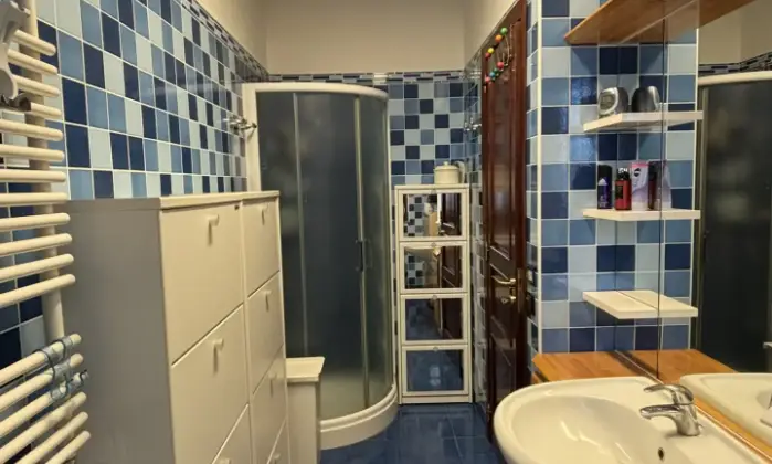 Rexer-San-Giovanni-la-Punta-Comodo-e-signorile-vani-due-elevazioni-a-Trappeto-centro-Bagno