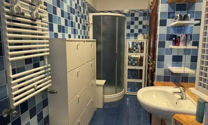 Rexer-San-Giovanni-la-Punta-Comodo-e-signorile-vani-due-elevazioni-a-Trappeto-centro-Bagno