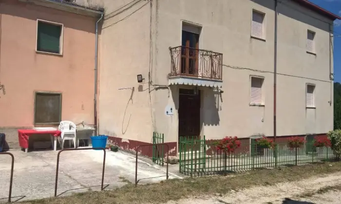 Rexer-San-Giuliano-del-Sannio-Casale-via-San-Nicola-a-San-Giuliano-del-Sannio-Giardino