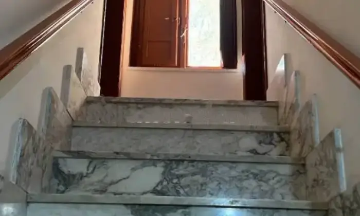 Rexer-San-Giuliano-del-Sannio-Casale-via-San-Nicola-a-San-Giuliano-del-Sannio-Garage