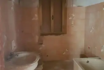 Rexer-Santu-Lussurgiu-Casa-in-vendita-in-via-Vittorio-Angius-a-Santu-Lussurgiu-Bagno