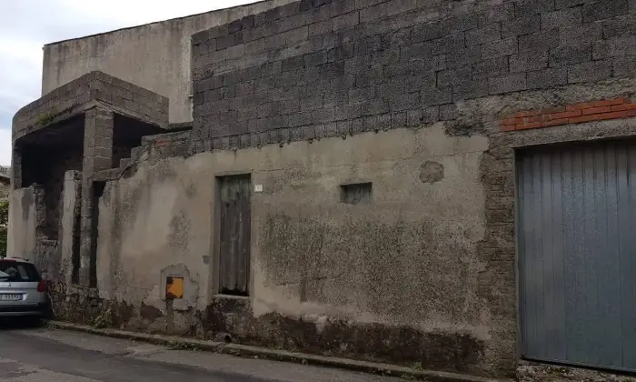 Rexer-Santu-Lussurgiu-Casa-in-vendita-in-via-Vittorio-Angius-a-Santu-Lussurgiu-Garage