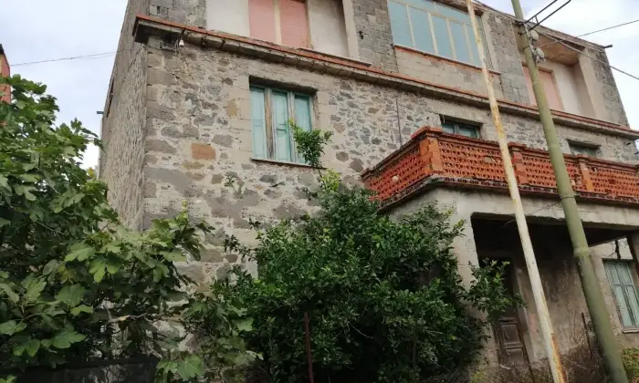 Rexer-Santu-Lussurgiu-Casa-in-vendita-in-via-Vittorio-Angius-a-Santu-Lussurgiu-Terrazzo