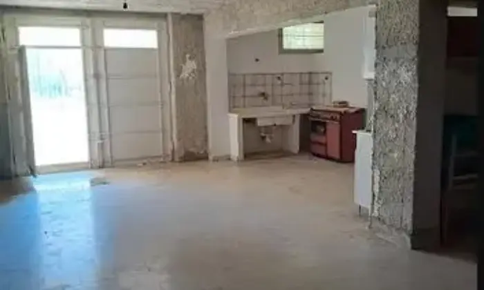 Rexer-Montevago-Edificio-di-piani-due-appartamenti-pi-garage-SALONE