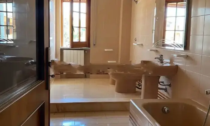 Rexer-SantArcangelo-Trilocale-viale-Isabella-Morra-SantArcangelo-BAGNO