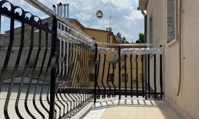 Rexer-SantArcangelo-Trilocale-viale-Isabella-Morra-SantArcangelo-balcone