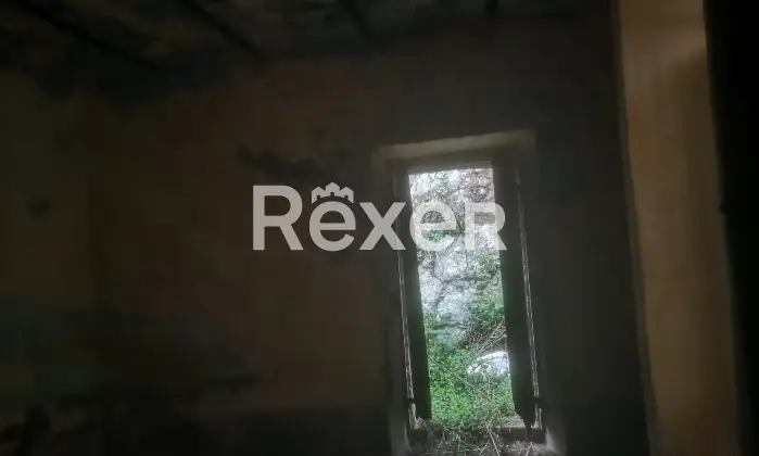 Rexer-Bitti-Vendiamo-casa-indipendente-Altro