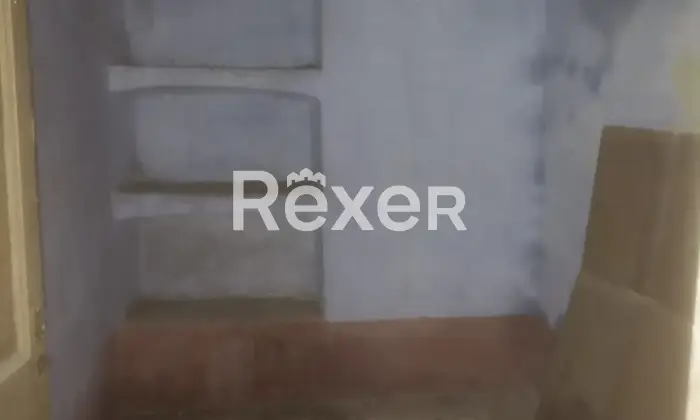 Rexer-Bitti-Vendiamo-casa-indipendente-Altro
