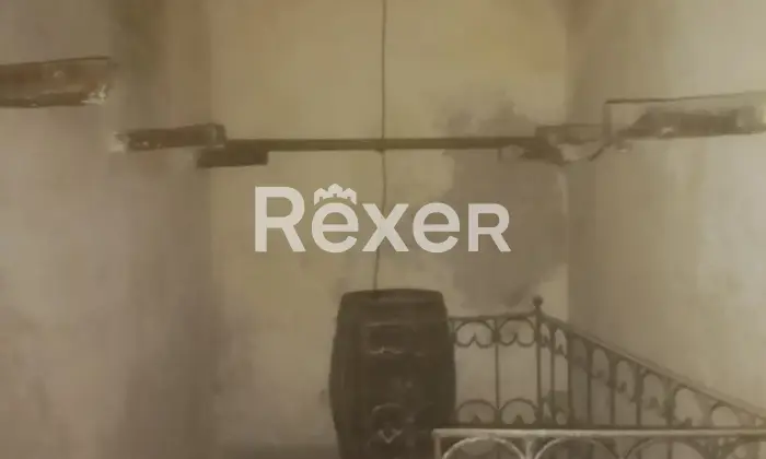 Rexer-Bitti-Vendiamo-casa-indipendente-Altro