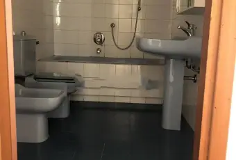 Rexer-Ovada-Vendesi-appartamento-in-Strada-Nuova-Costa-Centro-Ovada-Bagno