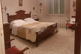 Rexer-Battipaglia-Appartamento-via-SettembreBattipaglia-CameraDaLetto