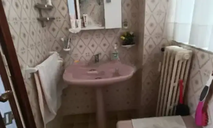 Rexer-Battipaglia-Appartamento-via-SettembreBattipaglia-Bagno