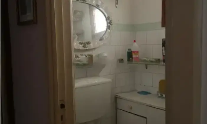 Rexer-Copertino-Vendesi-villa-in-via-Grottella-a-Copertino-Bagno