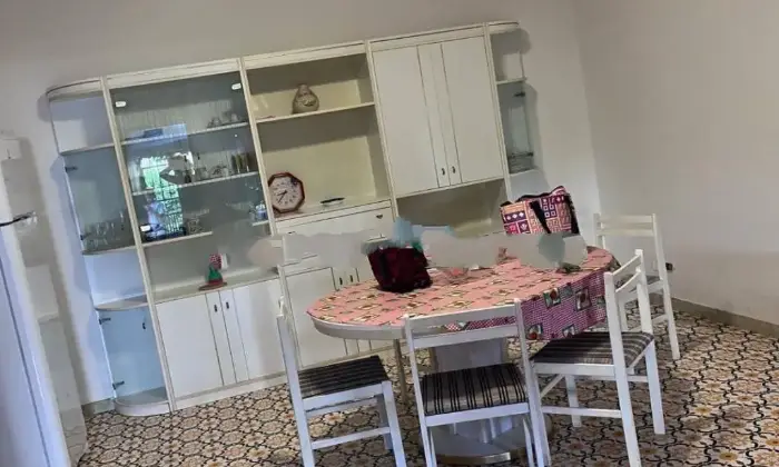 Rexer-Diamante-Vendesi-appartamento-in-Via-Pastani-a-Diamante-Cucina