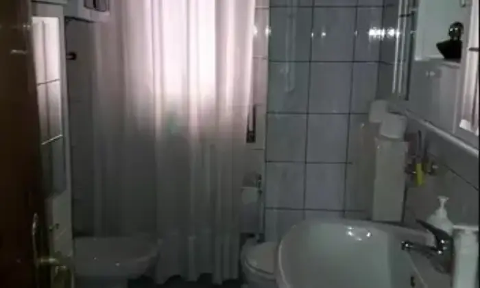 Rexer-Enna-Vendesi-appartamento-in-Via-torre-di-FedericoEnna-EN-Bagno