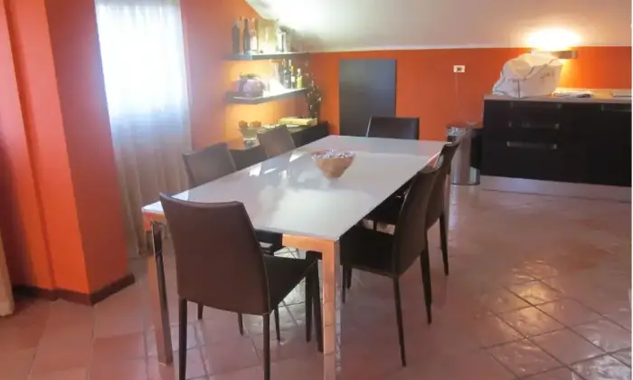Rexer-Corte-Palasio-Vendesi-mansarda-in-via-I-Maggio-a-Corte-Palasio-Altro